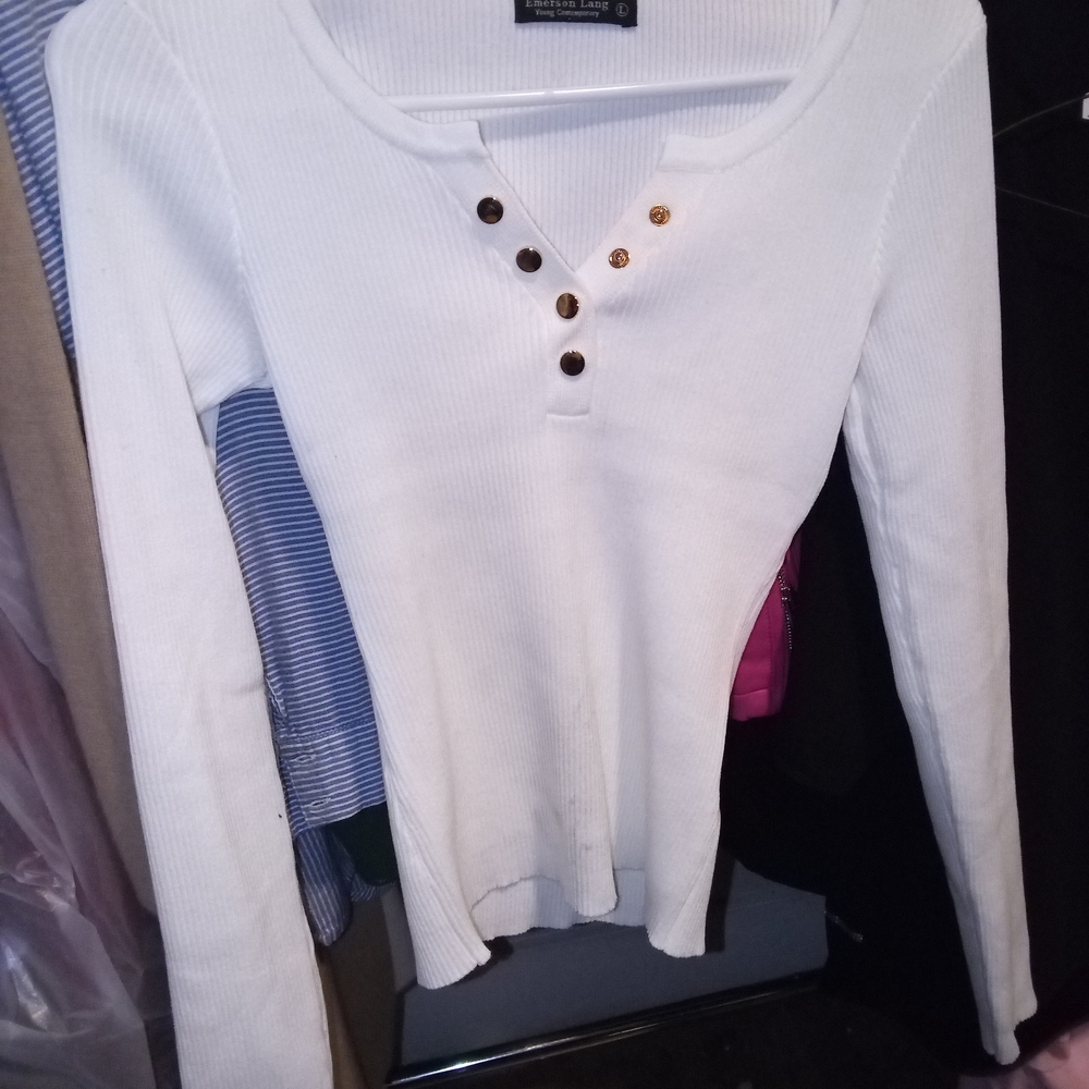 Emerson Lang White Ribbed Long Sleeve Top With Gold Button-Detail